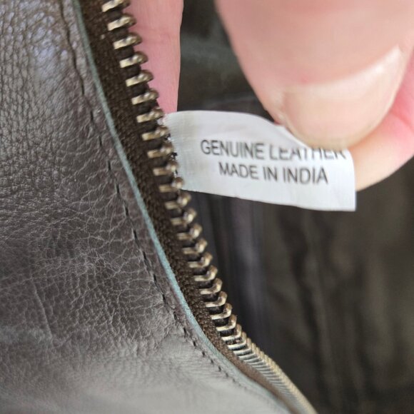 NWOT Vilenca Holland Leather Distressed Backpack - Picture 9 of 9